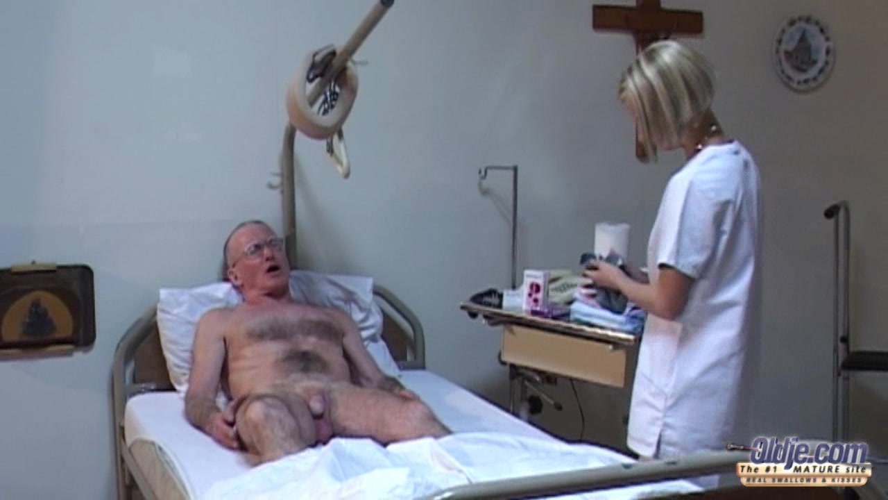 Порно С Стариком В Больнице Русское