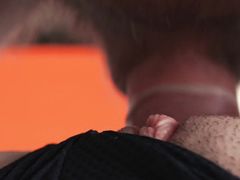 Цыпочка с большой задницей занялась сексом в трусиках с бойфрендом