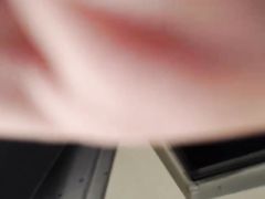 Запись привата MyFreeCams с новогодним сексом молодой парочки