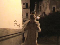 Экстремальные чешские любовники трахаются на улице перед камерой
