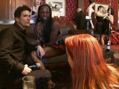 Безумная оргия с сексуальными пытками на БДСМ вечеринке