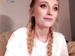 Смазливая девочка с косичками общается в секс чате BongaCams