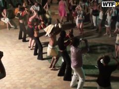 Утомленные после прогулки в Каире туристы занялись сексом на камеру