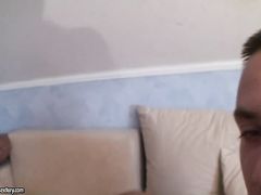 Сладкая блондинка обоссала парня после глубокого минета от 1 лица