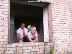 Профессиональные русские пикаперы трахнули за деньги блонду Олю