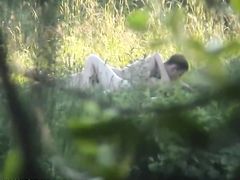 Реально подсмотренный секс в лесу парочки отдыхающих ребят